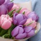 Букет 15 фиолетово-розовых тюльпанов