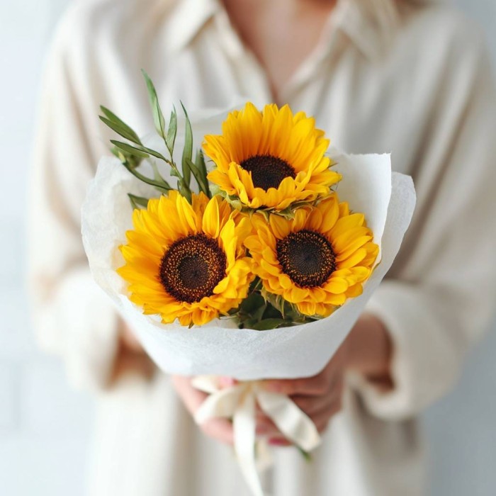 Букет 3 подсолнуха
