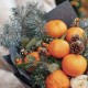 Новогодний букет с мандаринами и розой