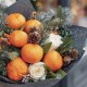 Новогодний букет с мандаринами и розой